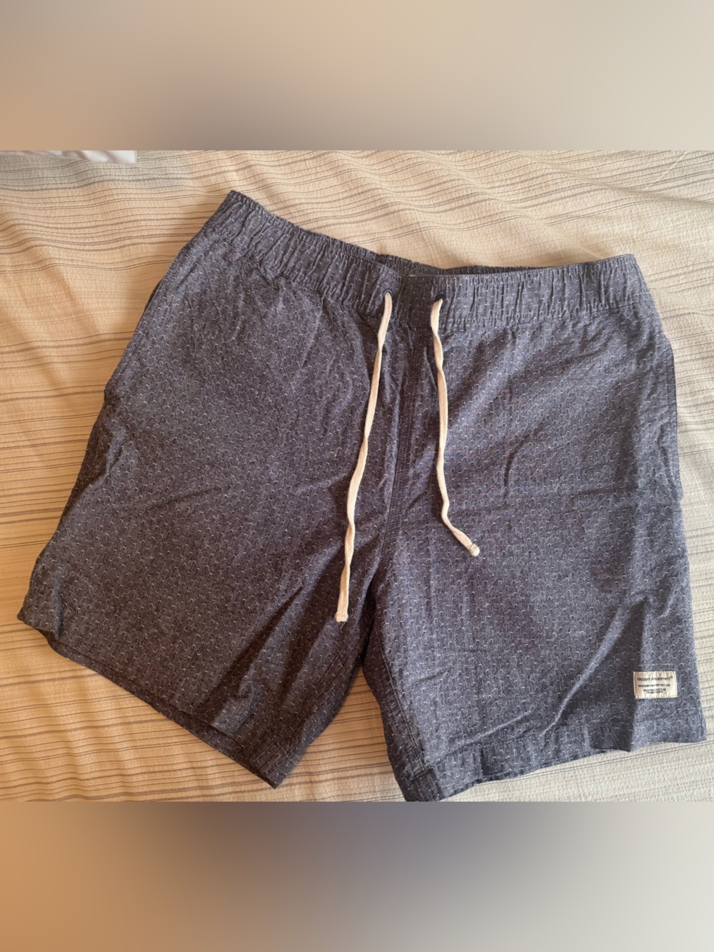 Modern Amusement Men’s cotton linen blend Shorts size medium